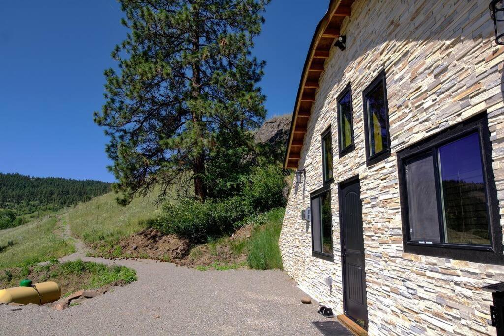 Curlew Earth Home 2Bd W/ Valley & Mountain Views Republic Exterior photo